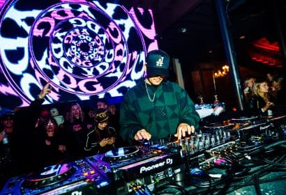 101825_surprise_guest_church_HOSSPHOTOGRAPHY_photos66of95-min