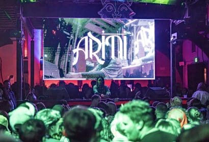 121225_JaiWolf_church_Colee_photos_18-min