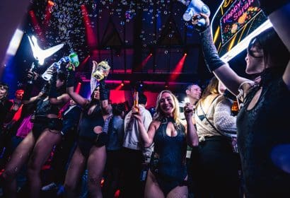 122725_venue_and_crowd_church_jasonmyers_photos_122900-min