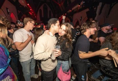 010326_netsky_church_ColeeOne_photos6